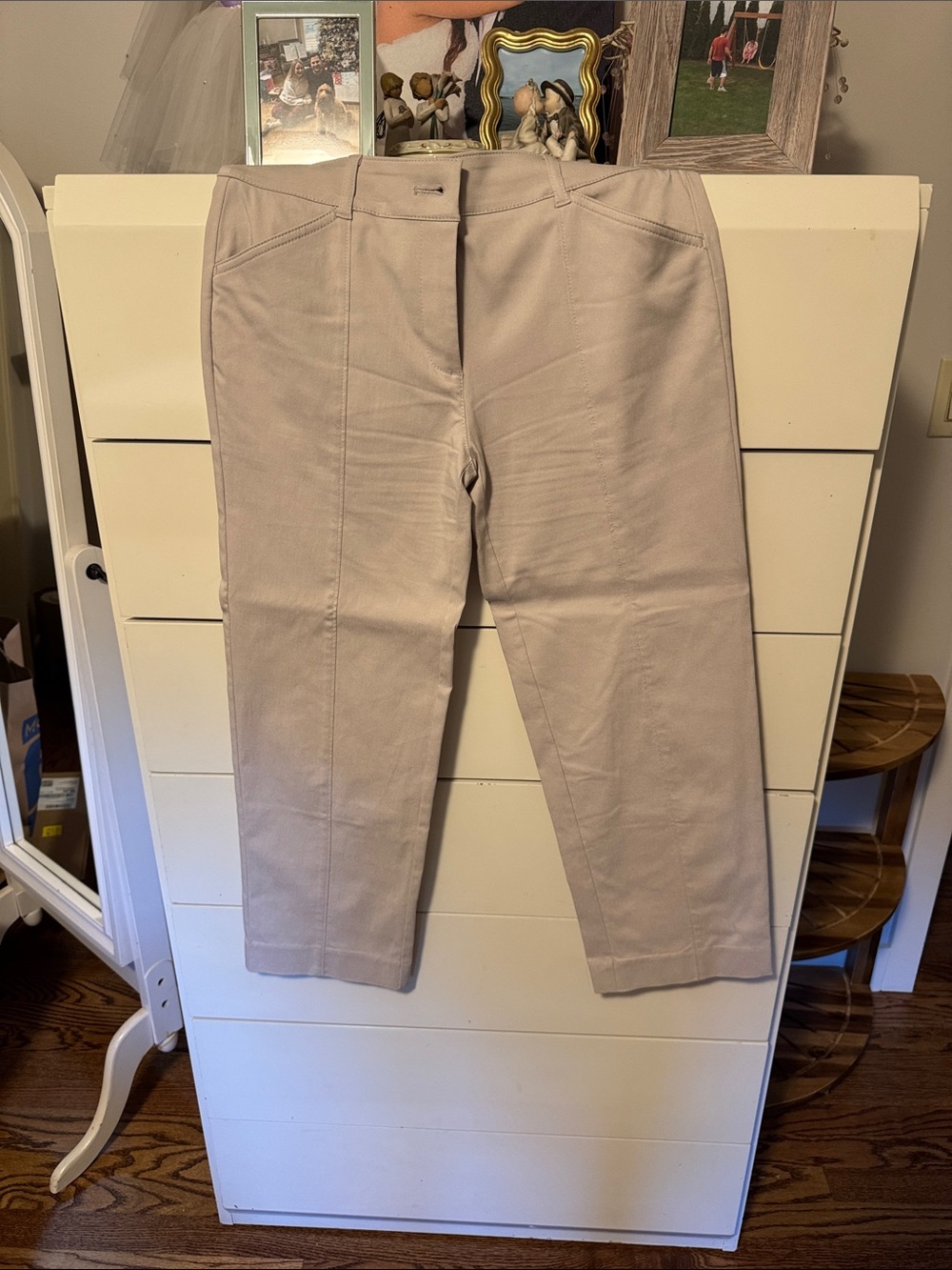 Chico's Cropped Straight-Leg Pants in Light Taupe